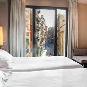 https://pestana-arena-barcelona.topbarcelonahotels.com