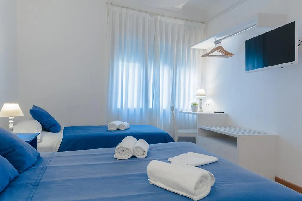 Bed and Breakfast Blue Barcelona 2*,  Španělsko