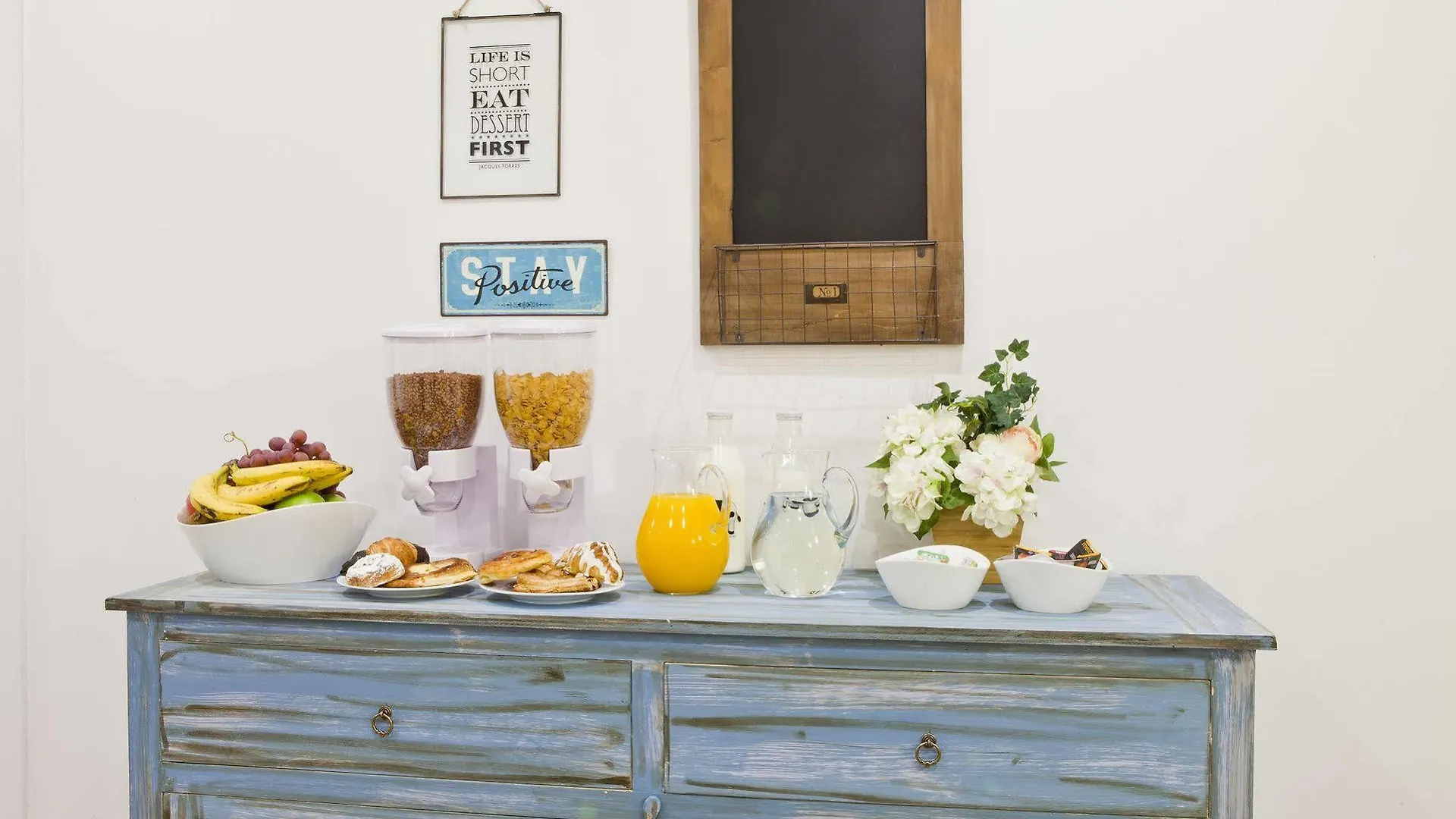 Bed and Breakfast Blue Barcelona Bed & Breakfast