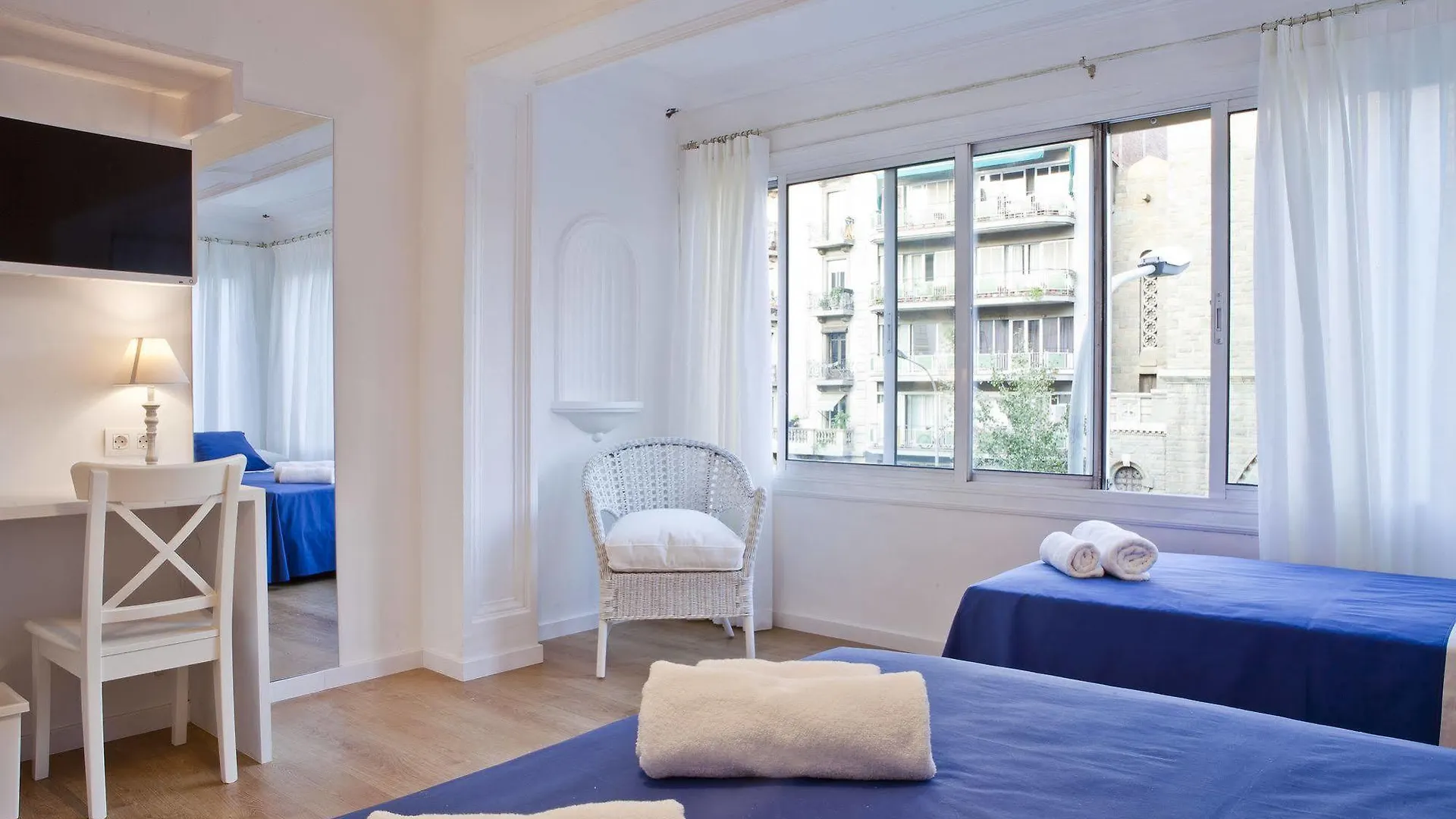 Bed and Breakfast Blue Barcelona Bed & Breakfast